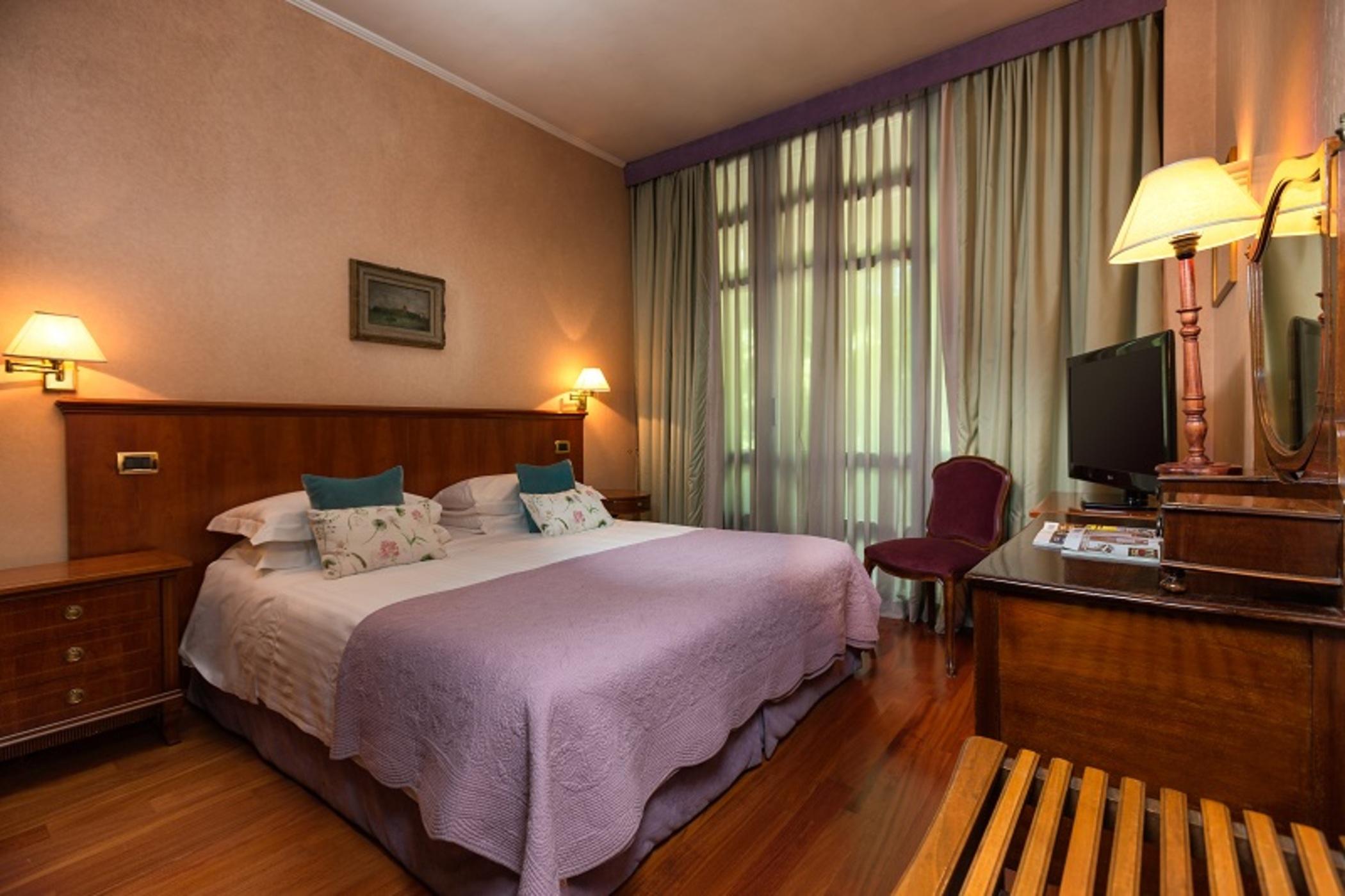 Hotel Fenix Рим Екстериор снимка