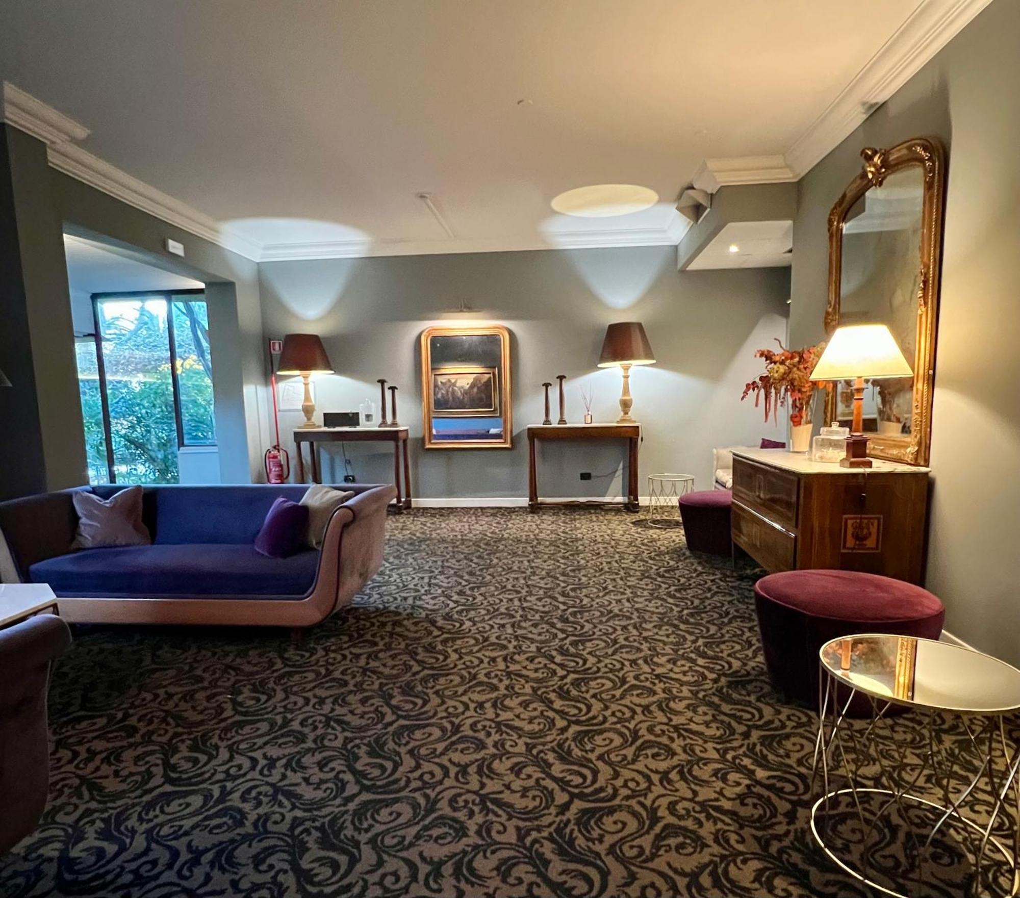 Hotel Fenix Рим Екстериор снимка