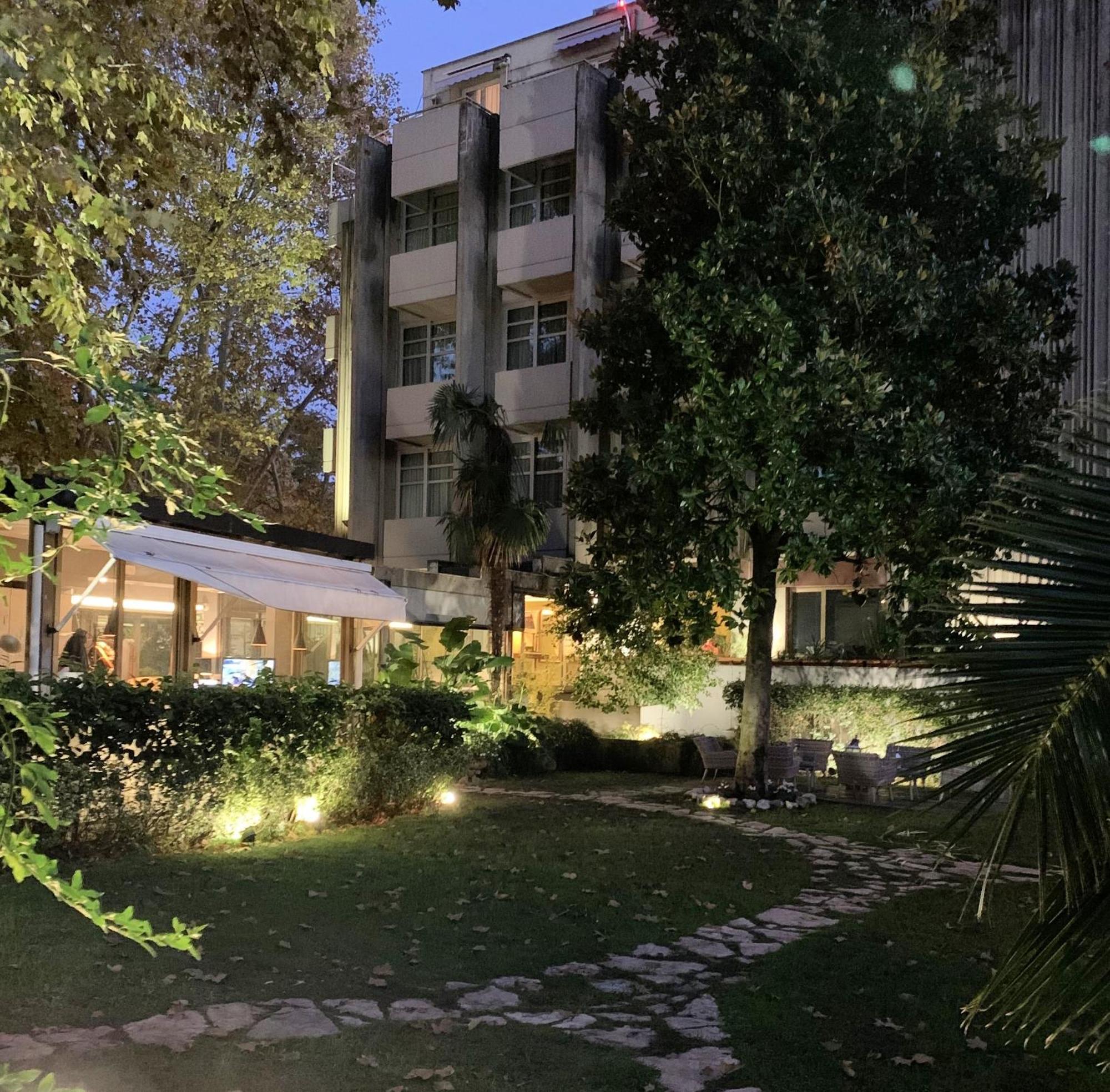 Hotel Fenix Рим Екстериор снимка