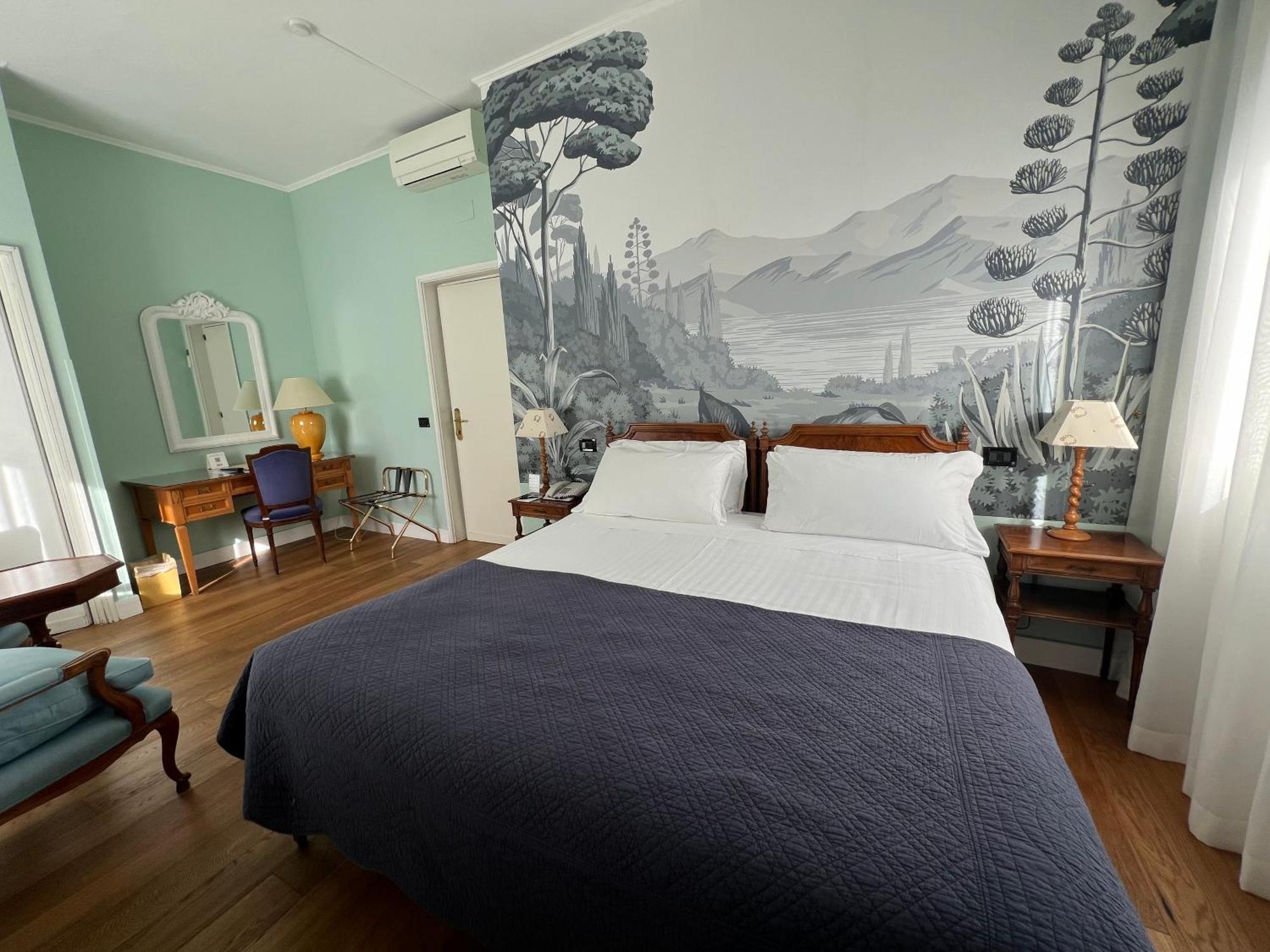 Hotel Fenix Рим Екстериор снимка