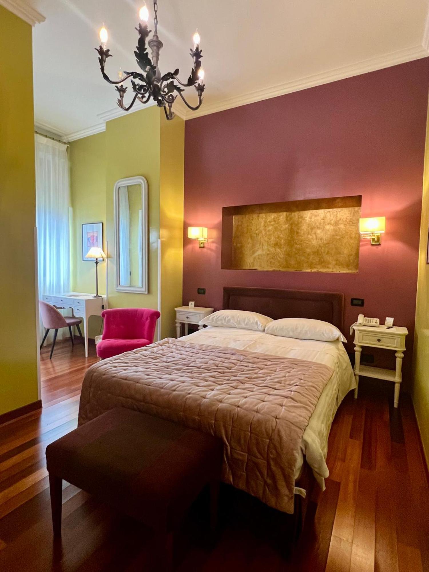 Hotel Fenix Рим Екстериор снимка